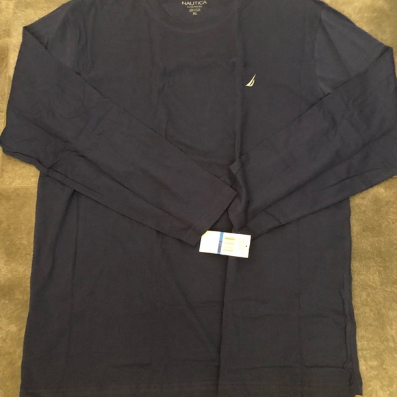 Men’s Nautica sleepwear set - Picture 4 of 10